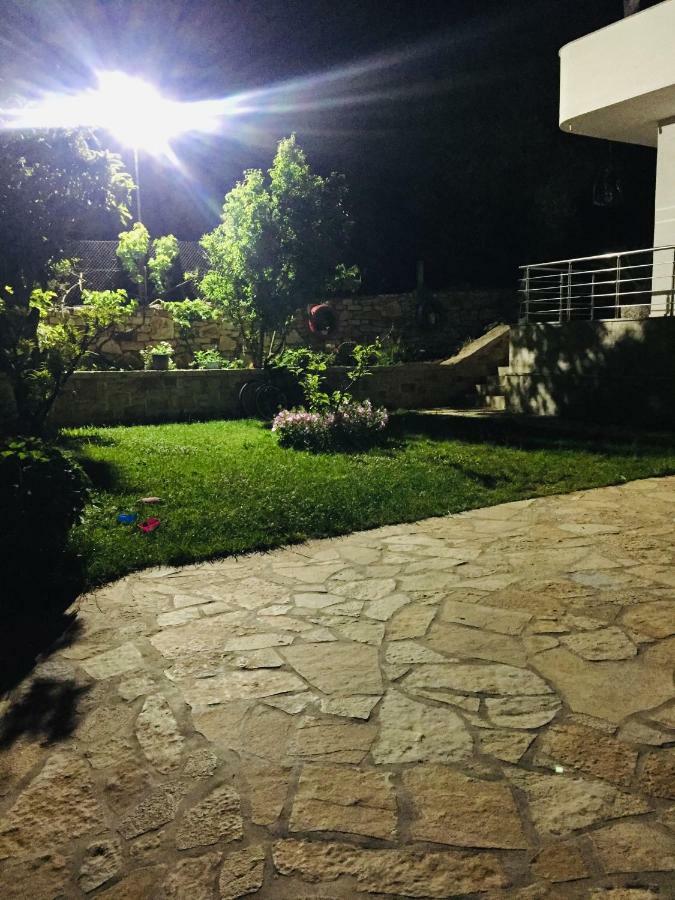 Mana Apartments Ksamil Exterior photo