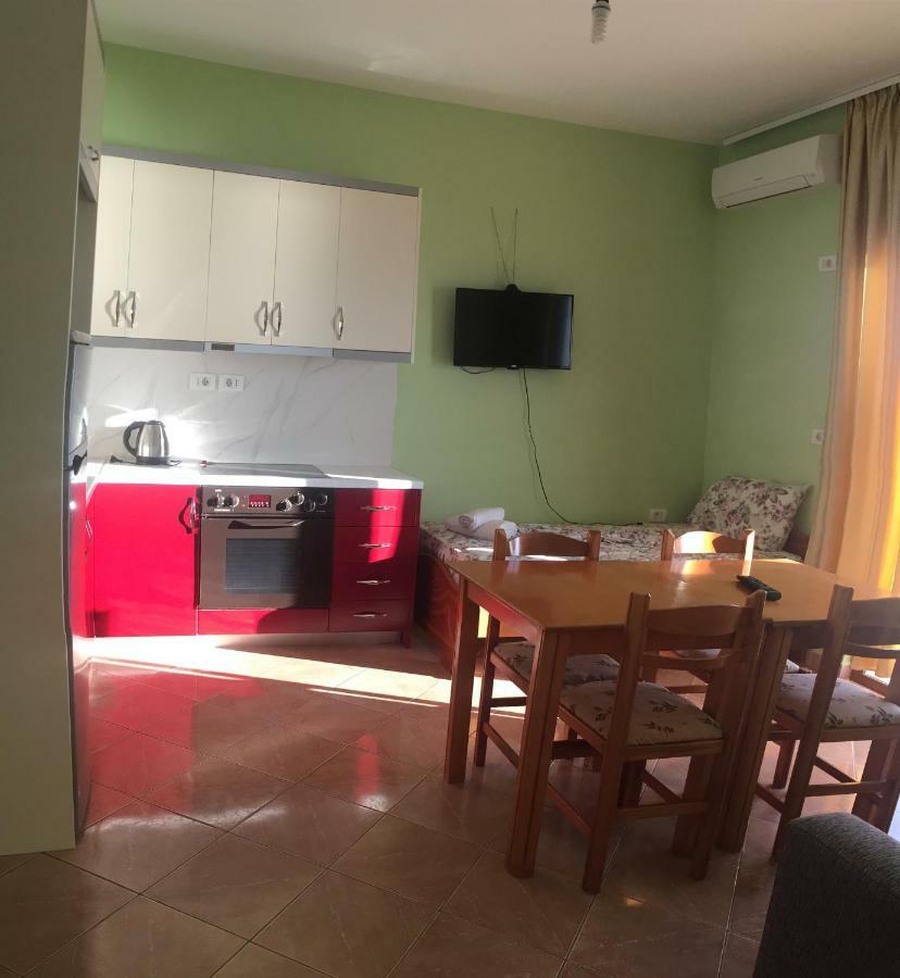 Mana Apartments Ksamil Exterior photo